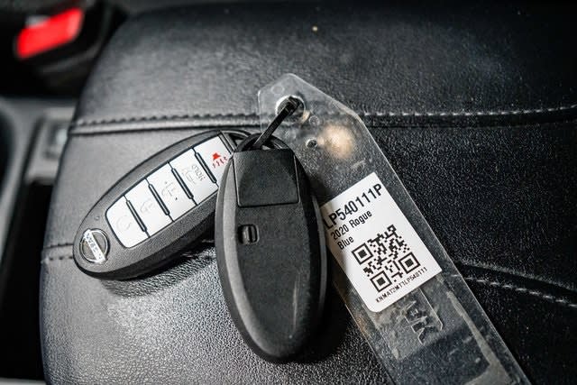 Thumbnail: 2020 Nissan Rogue - 17