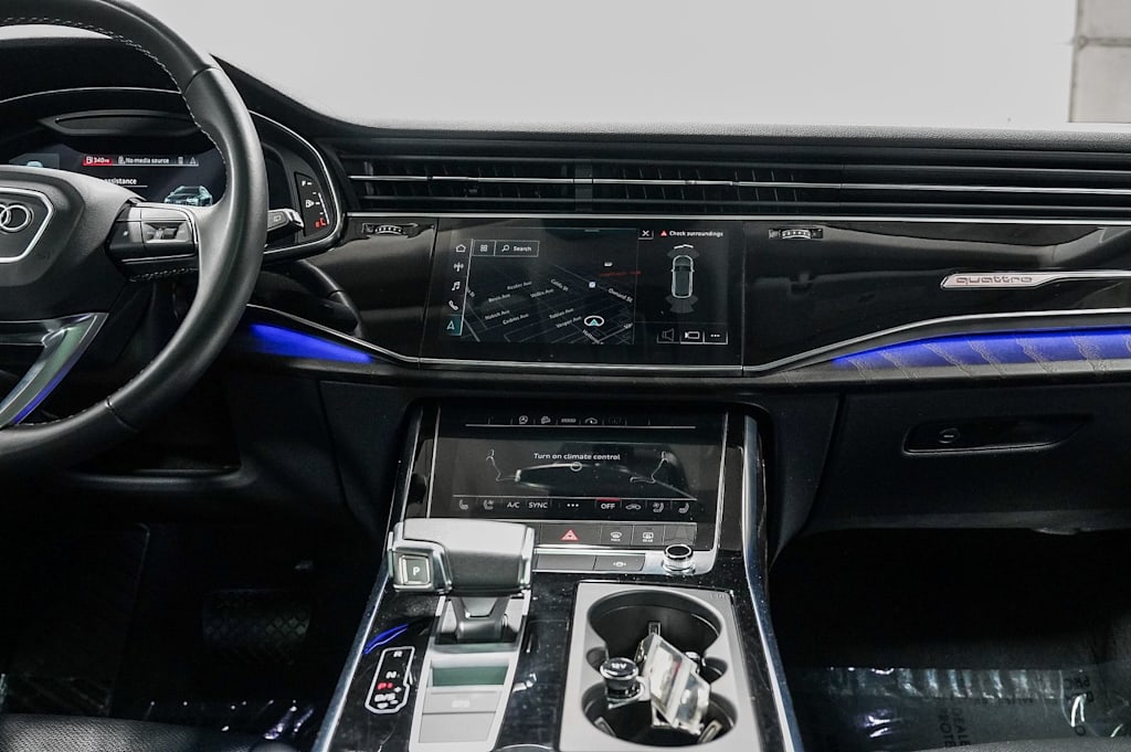 Thumbnail: 2023 Audi Q8 - 8