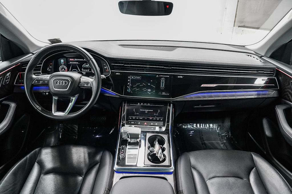Thumbnail: 2023 Audi Q8 - 2