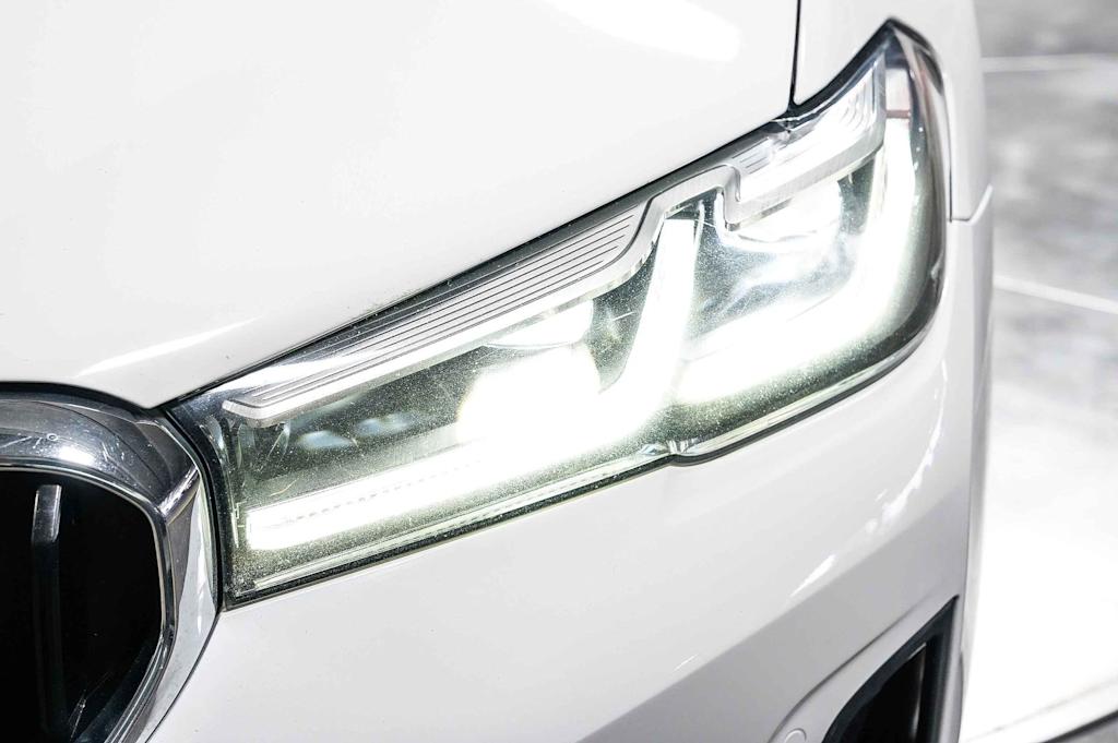 Thumbnail: 2021 BMW 5 Series - 20