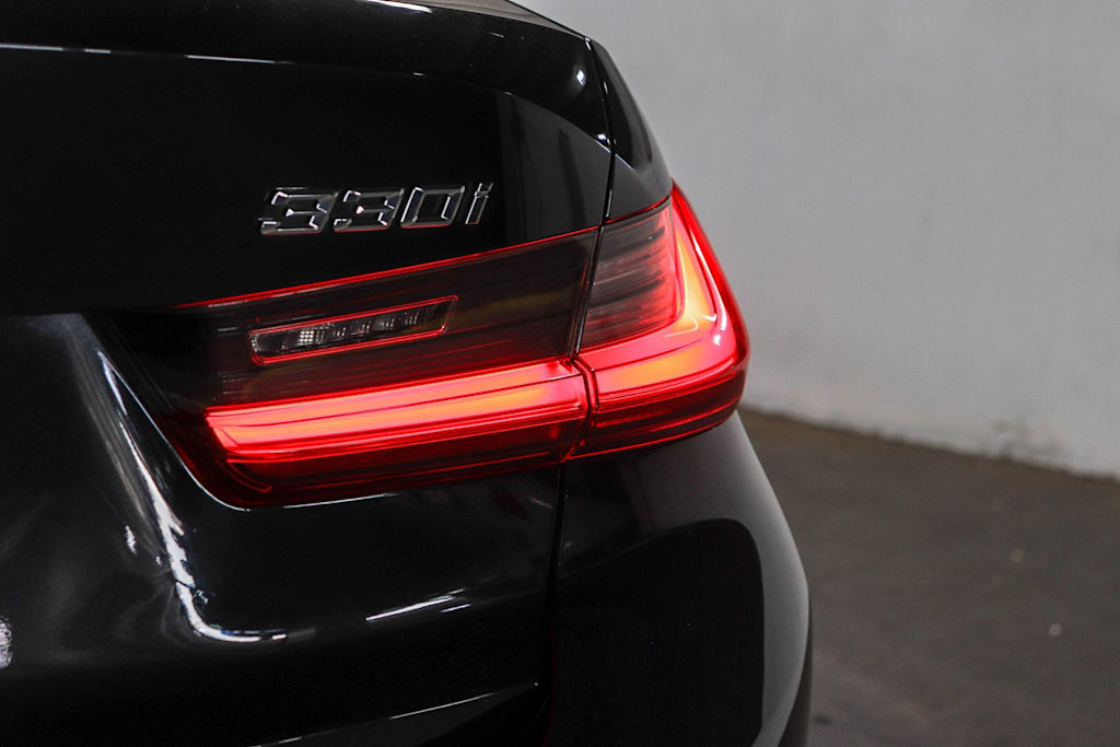 Thumbnail: 2019 BMW 3 Series - 24