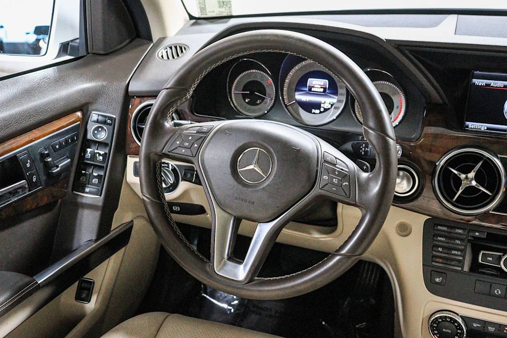 Thumbnail: 2013 Mercedes-Benz GLK - 9