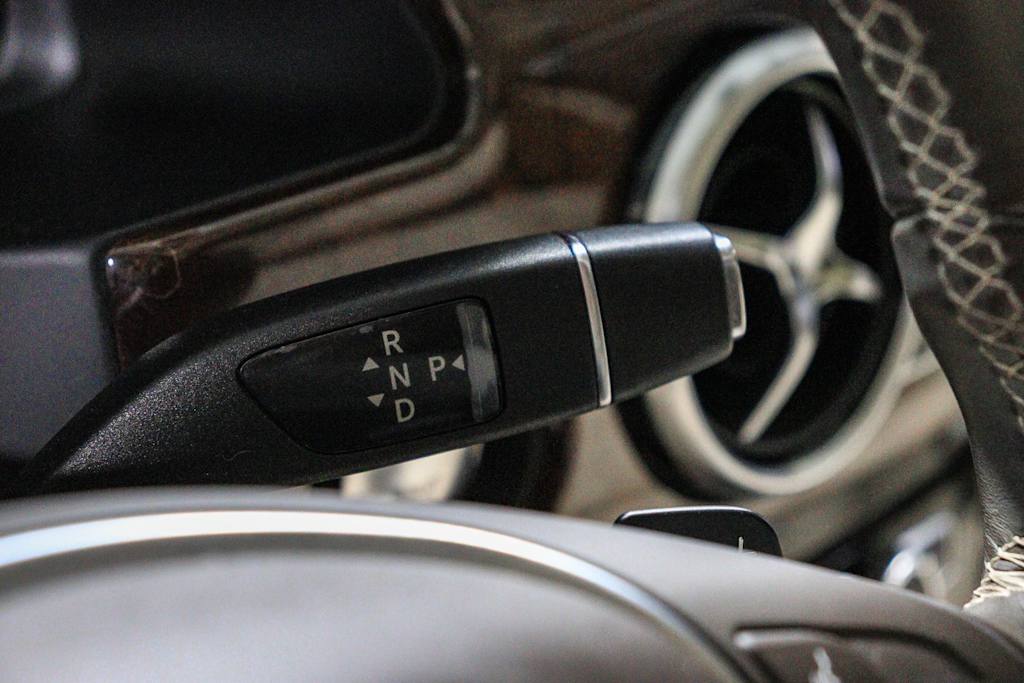Thumbnail: 2013 Mercedes-Benz GLK - 14
