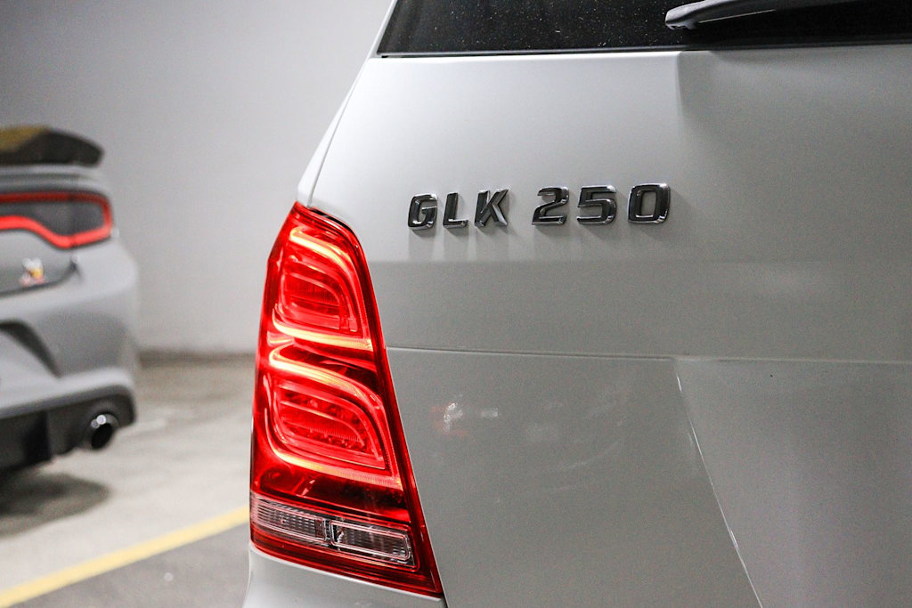 Thumbnail: 2013 Mercedes-Benz GLK - 22