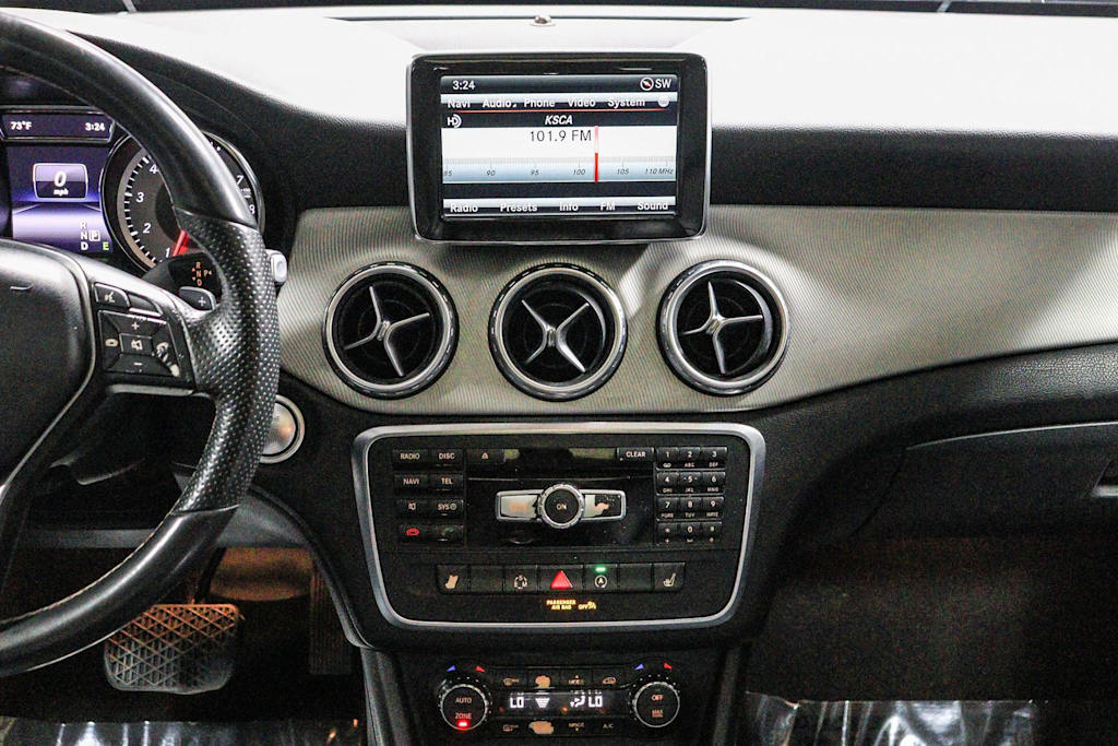 Thumbnail: 2015 Mercedes-Benz GLA - 8