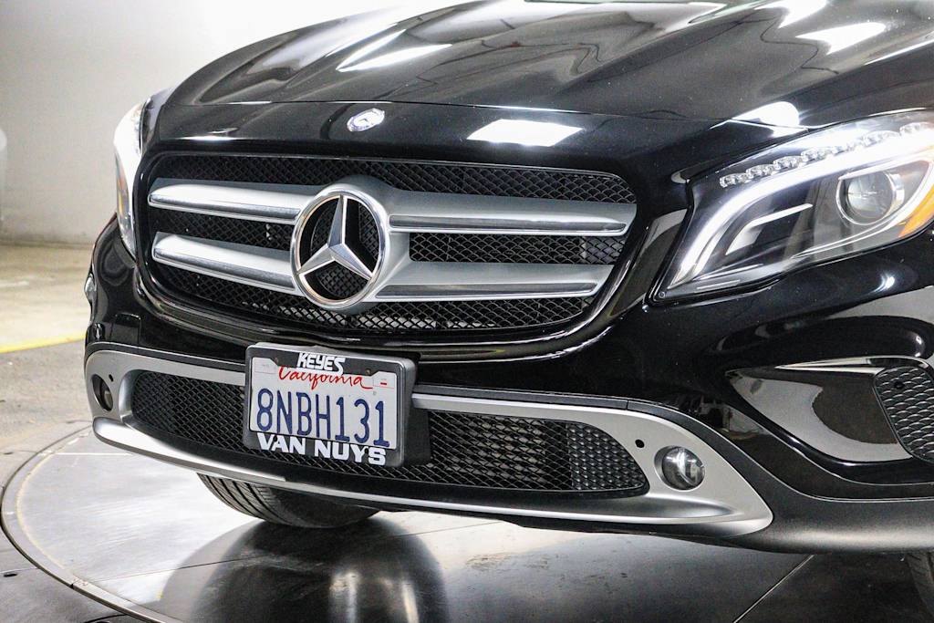 Thumbnail: 2015 Mercedes-Benz GLA - 21