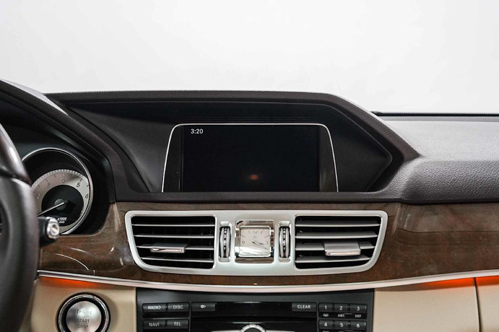 Thumbnail: 2014 Mercedes-Benz E-Class - 22