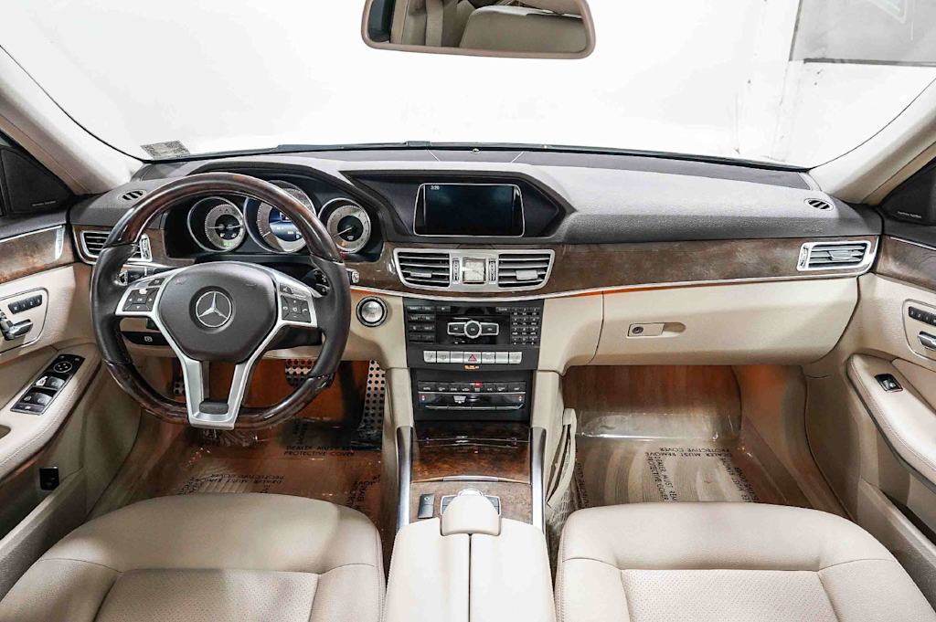 Thumbnail: 2014 Mercedes-Benz E-Class - 2