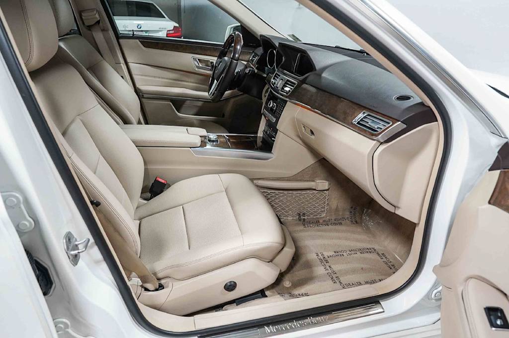 Thumbnail: 2014 Mercedes-Benz E-Class - 9