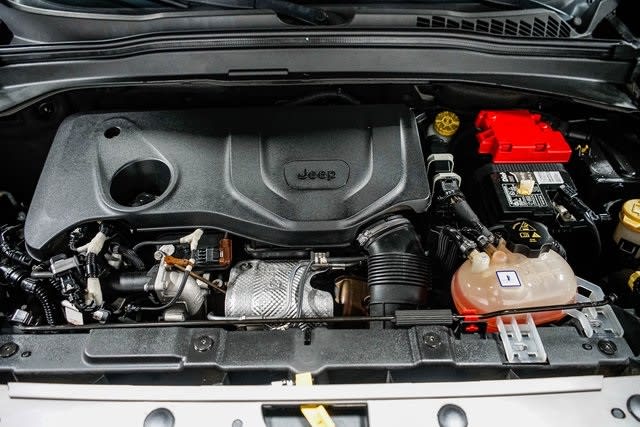 Thumbnail: 2019 Jeep Renegade - 7