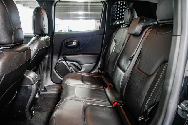 Thumbnail: 2019 Jeep Renegade - 11