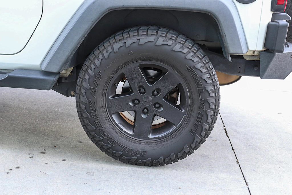 Thumbnail: 2017 Jeep Wrangler - 3