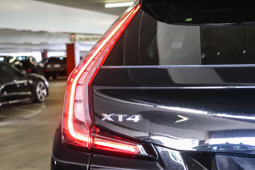 Thumbnail: 2019 Cadillac XT4 - 2