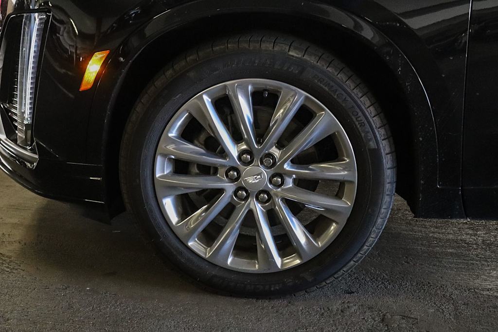 Thumbnail: 2023 Cadillac XT6 - 5