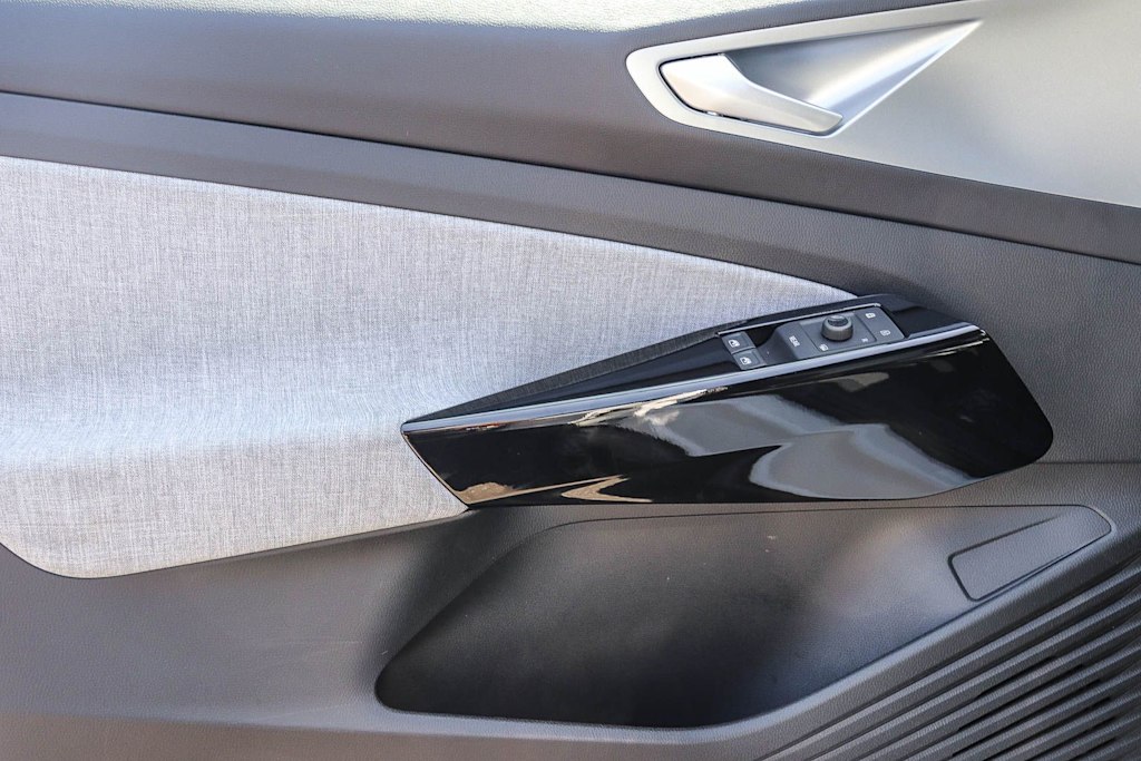 Thumbnail: 2024 Volkswagen ID.4 - 25