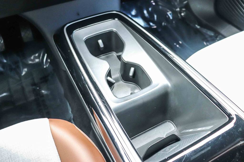 Thumbnail: 2023 Volkswagen ID.4 - 14