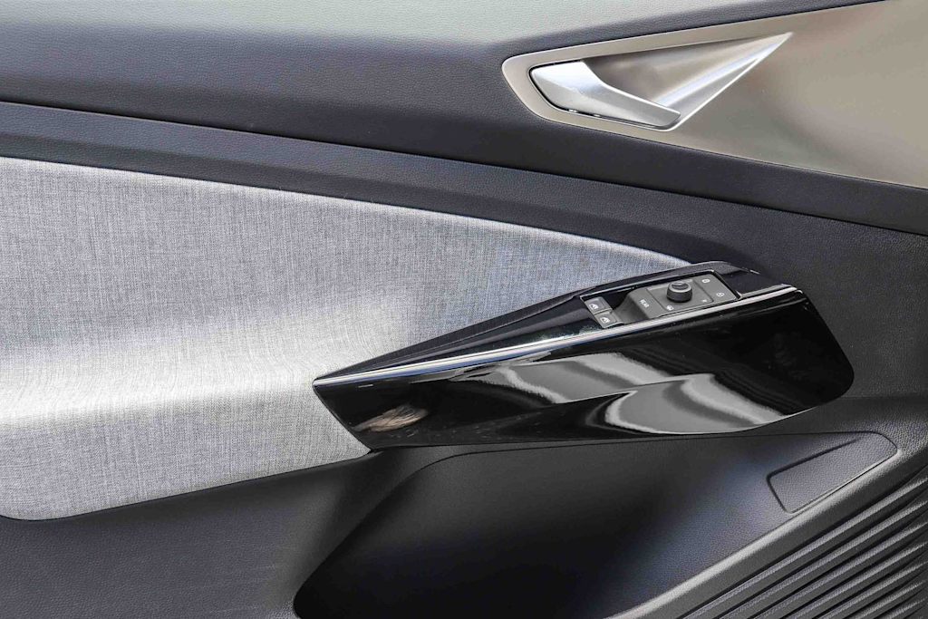 Thumbnail: 2023 Volkswagen ID.4 - 26