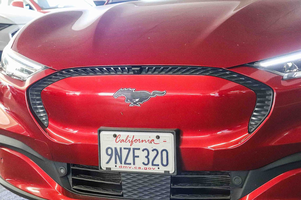 Thumbnail: 2021 Ford Mustang Mach-E - 9