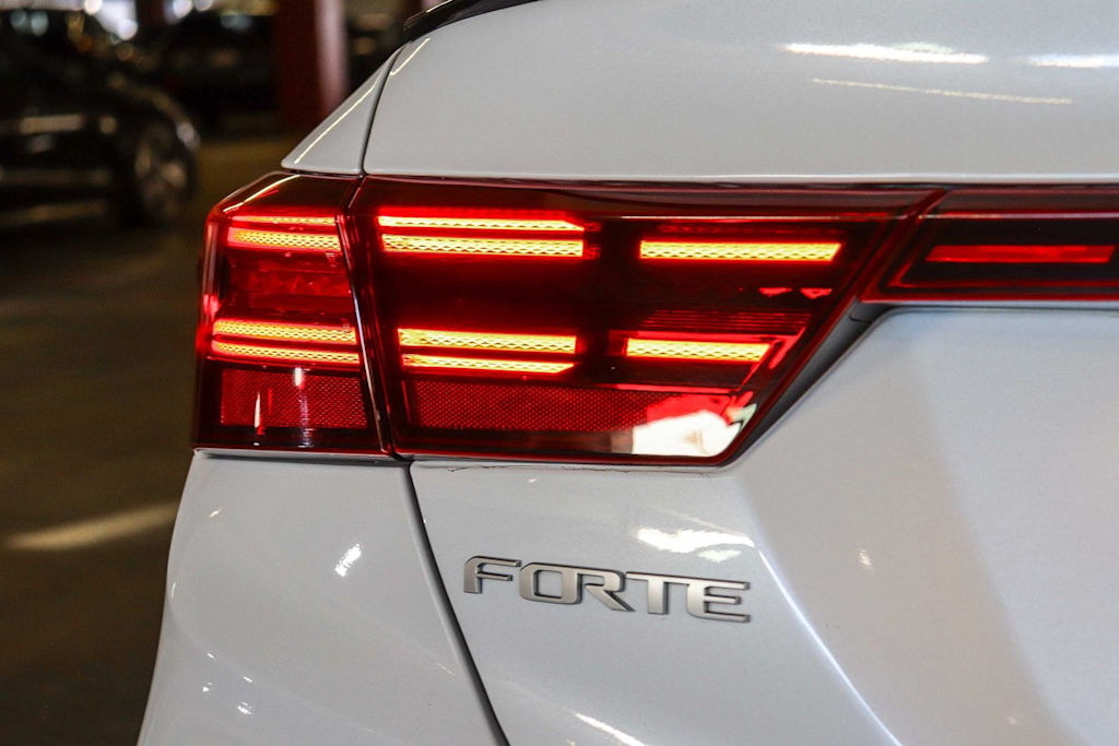 Thumbnail: 2023 Kia Forte - 13