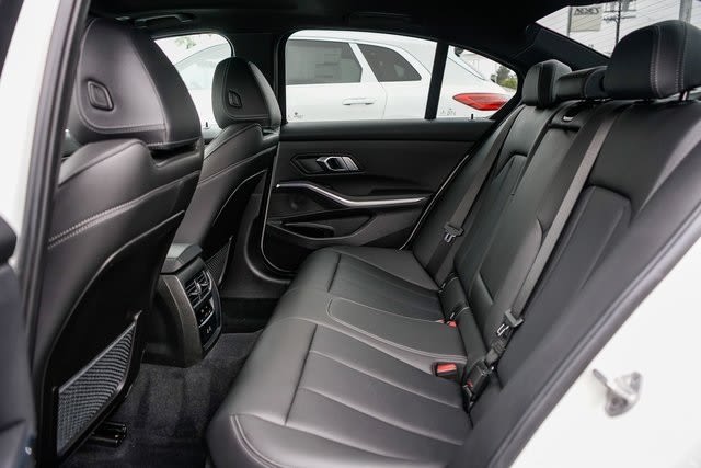 Thumbnail: 2022 BMW 3 Series - 11