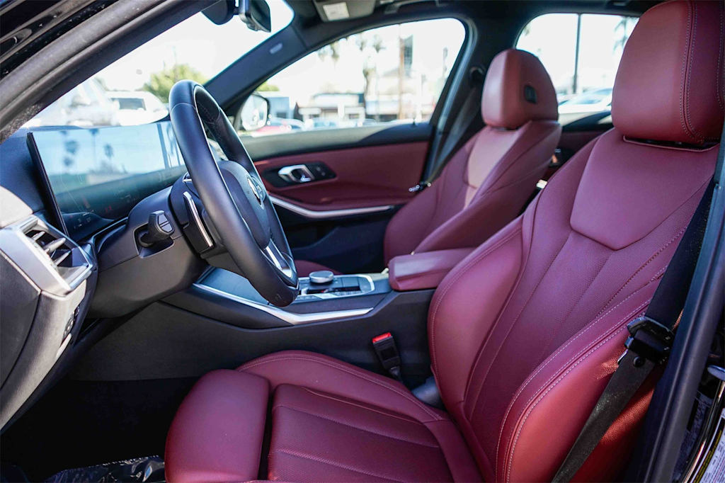 Thumbnail: 2024 BMW 3 Series - 10