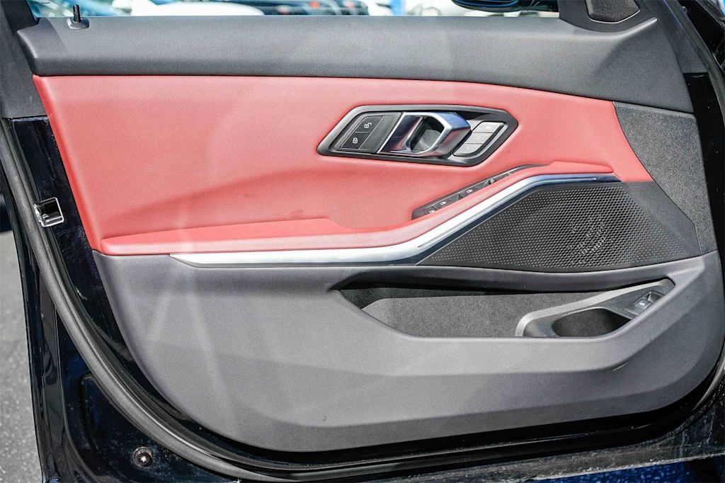 Thumbnail: 2024 BMW 3 Series - 21