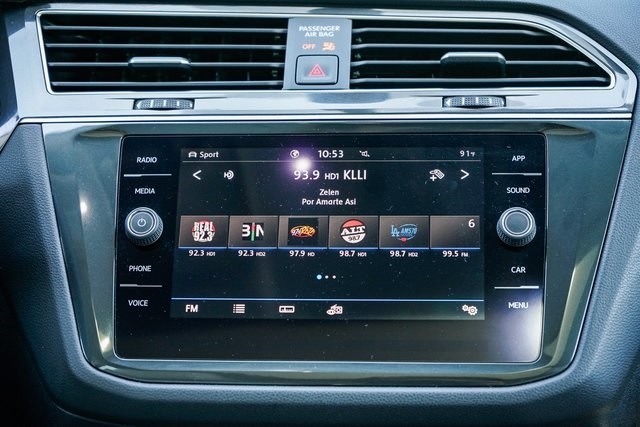 Thumbnail: 2020 Volkswagen Tiguan - 13