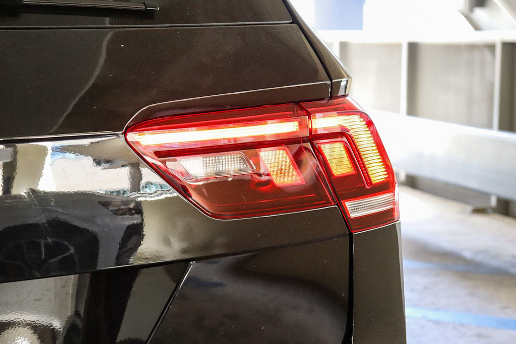 Thumbnail: 2023 Volkswagen Tiguan - 2