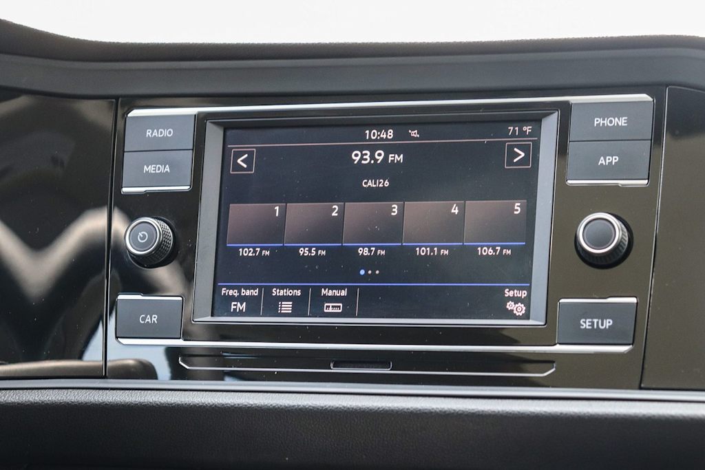 Thumbnail: 2019 Volkswagen Jetta - 24
