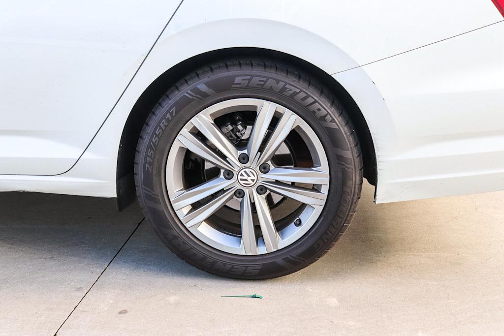 Thumbnail: 2021 Volkswagen Jetta - 11
