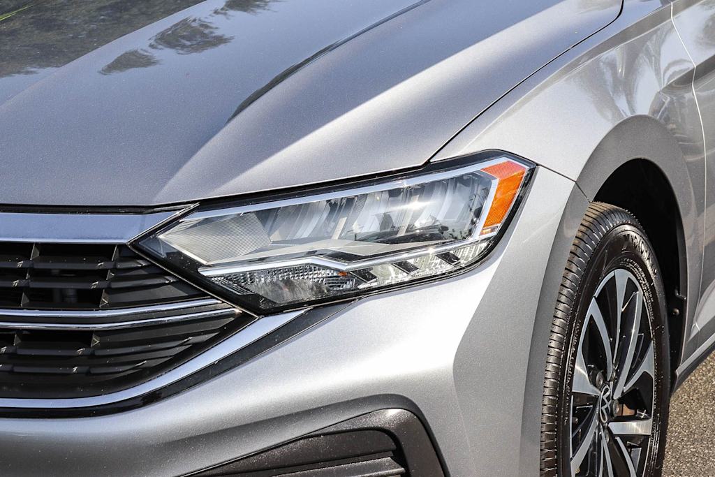 Thumbnail: 2022 Volkswagen Jetta - 20