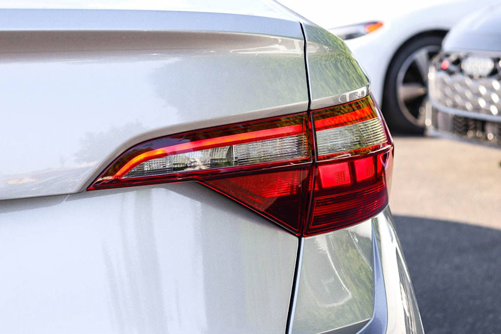 Thumbnail: 2022 Volkswagen Jetta - 23