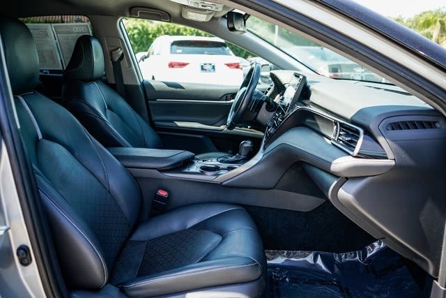 2022 Toyota Camry XSE 9