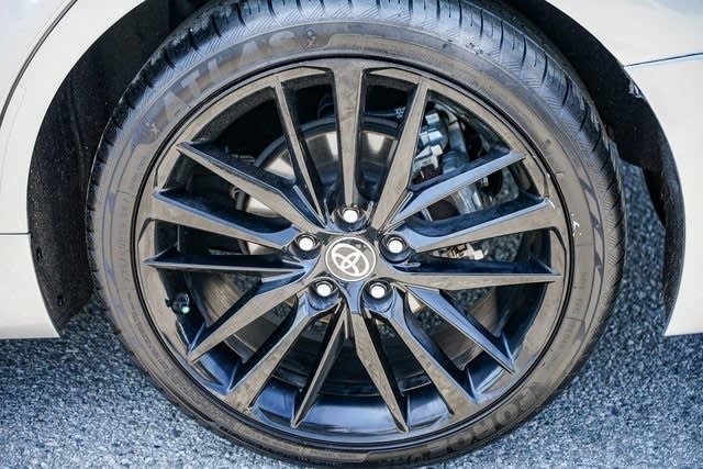 2022 Toyota Camry XSE 32