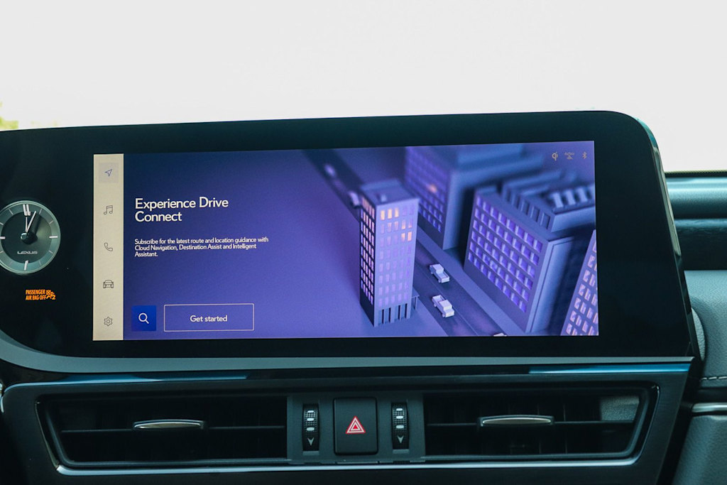Thumbnail: 2024 Lexus ES - 24