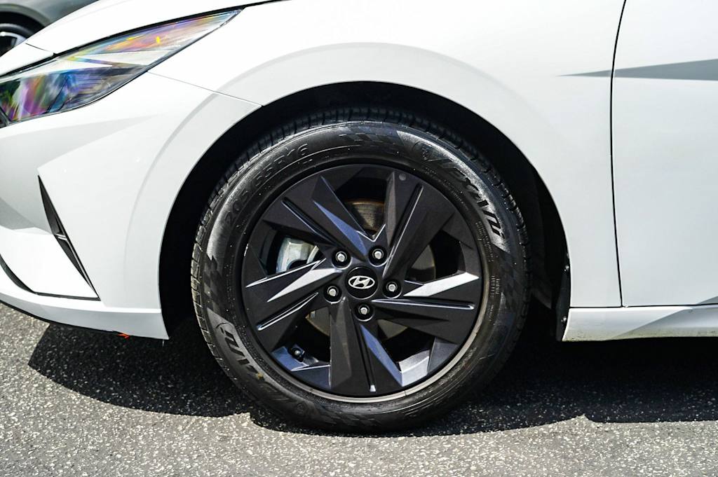 Thumbnail: 2022 Hyundai Elantra - 7