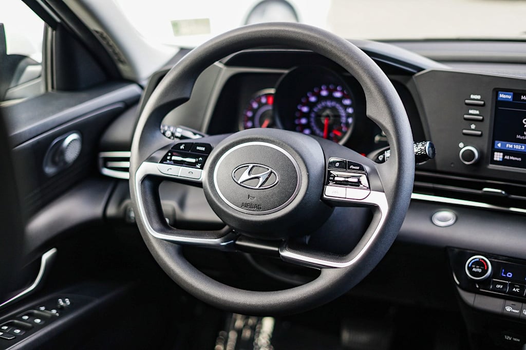 Thumbnail: 2022 Hyundai Elantra - 13