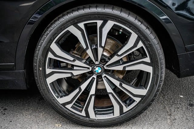 Thumbnail: 2024 BMW X7 - 6