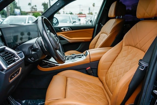 Thumbnail: 2024 BMW X7 - 10