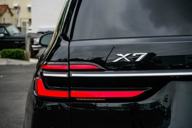 Thumbnail: 2024 BMW X7 - 22