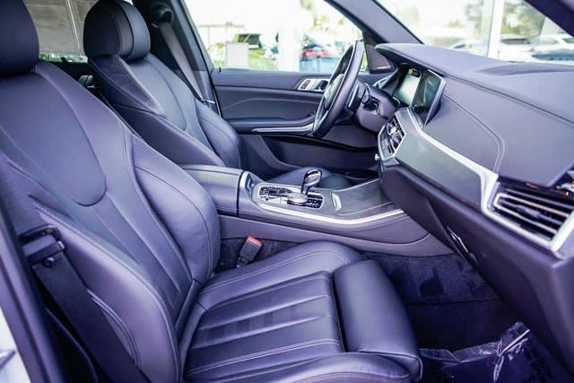 Thumbnail: 2022 BMW X5 - 10