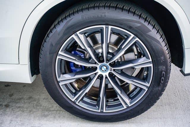 Thumbnail: 2022 BMW X5 - 7