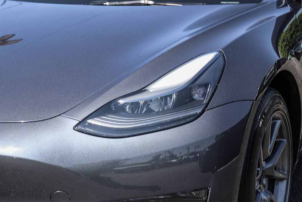 Thumbnail: 2023 Tesla Model 3 - 17