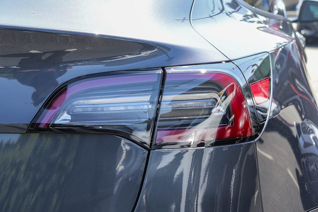 Thumbnail: 2023 Tesla Model 3 - 20