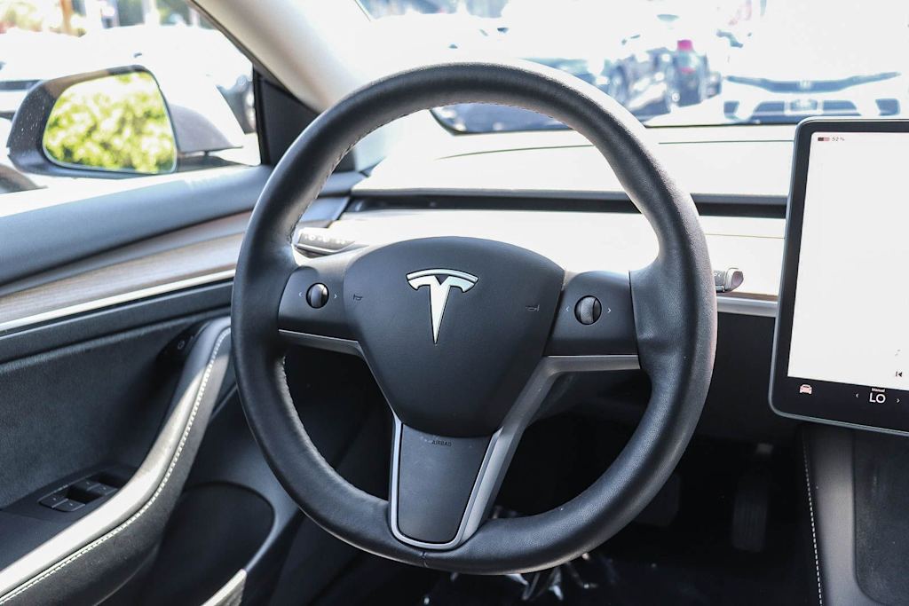 Thumbnail: 2023 Tesla Model 3 - 6