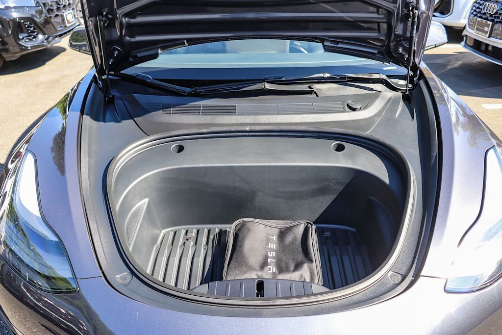 Thumbnail: 2023 Tesla Model 3 - 8