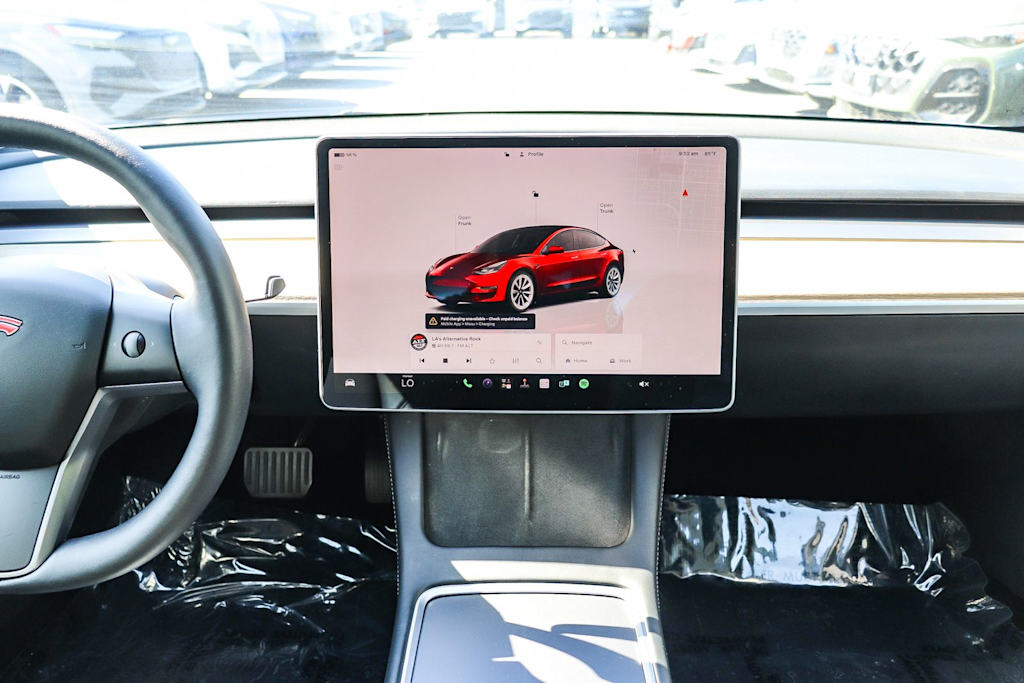 Thumbnail: 2023 Tesla Model 3 - 9