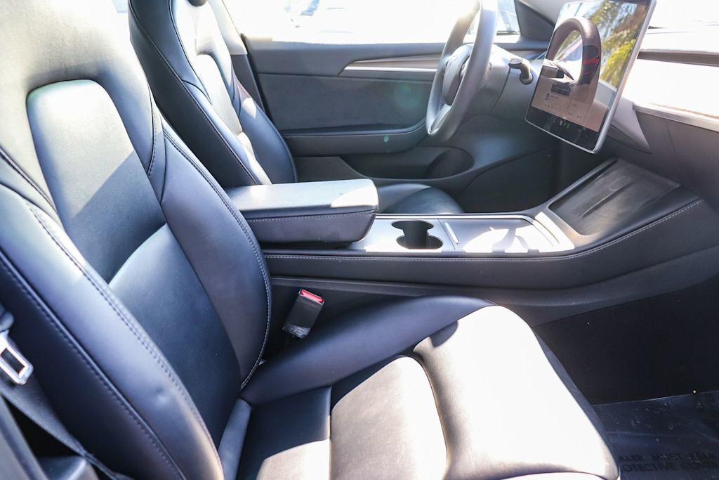 Thumbnail: 2023 Tesla Model 3 - 10