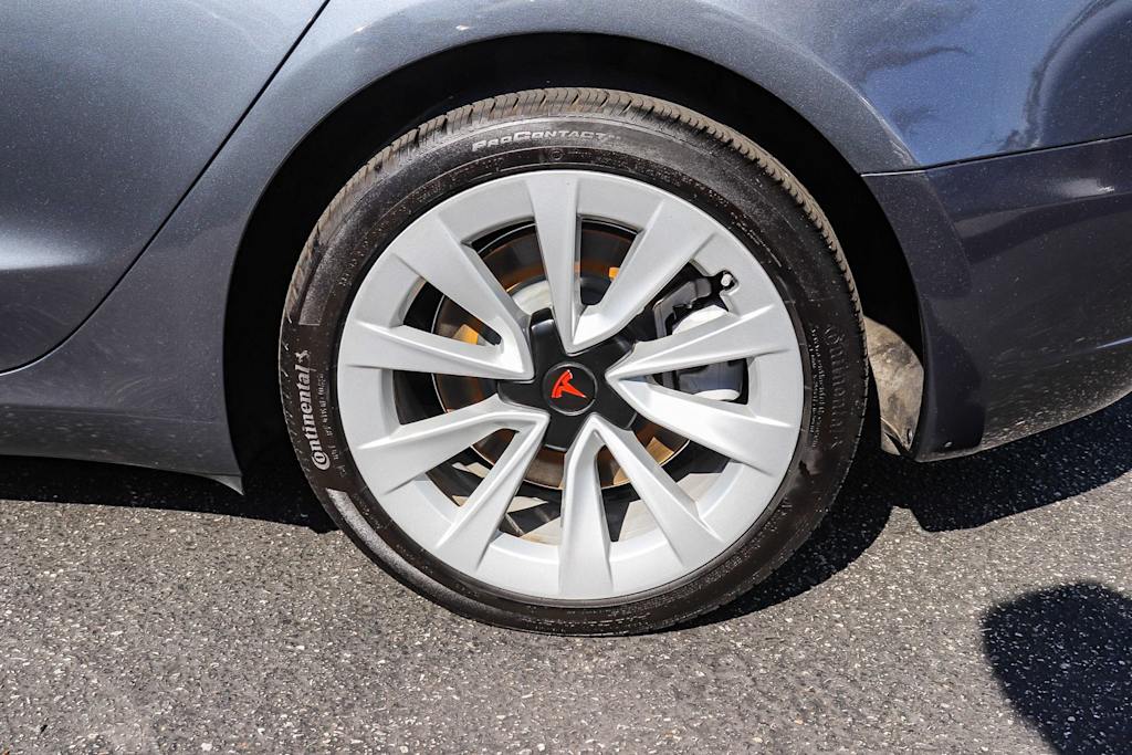 Thumbnail: 2023 Tesla Model 3 - 19
