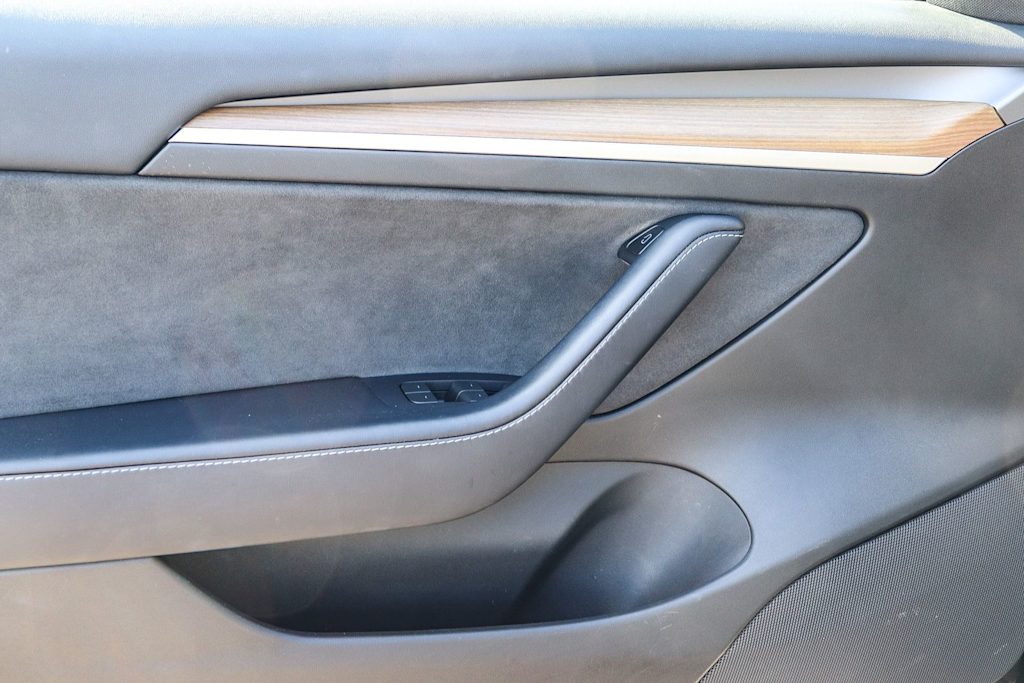 Thumbnail: 2023 Tesla Model 3 - 24